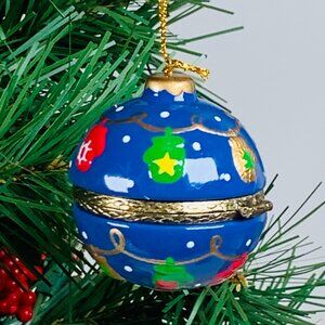 Mittens Round Ball Porcelain Hinged Surprise Gift Trinket Box Christmas Ornament